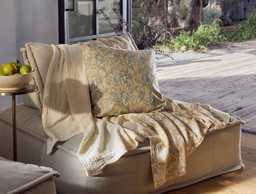 Coyuchi Undyed w Hay Balboa Organic Matelasse Print Throw