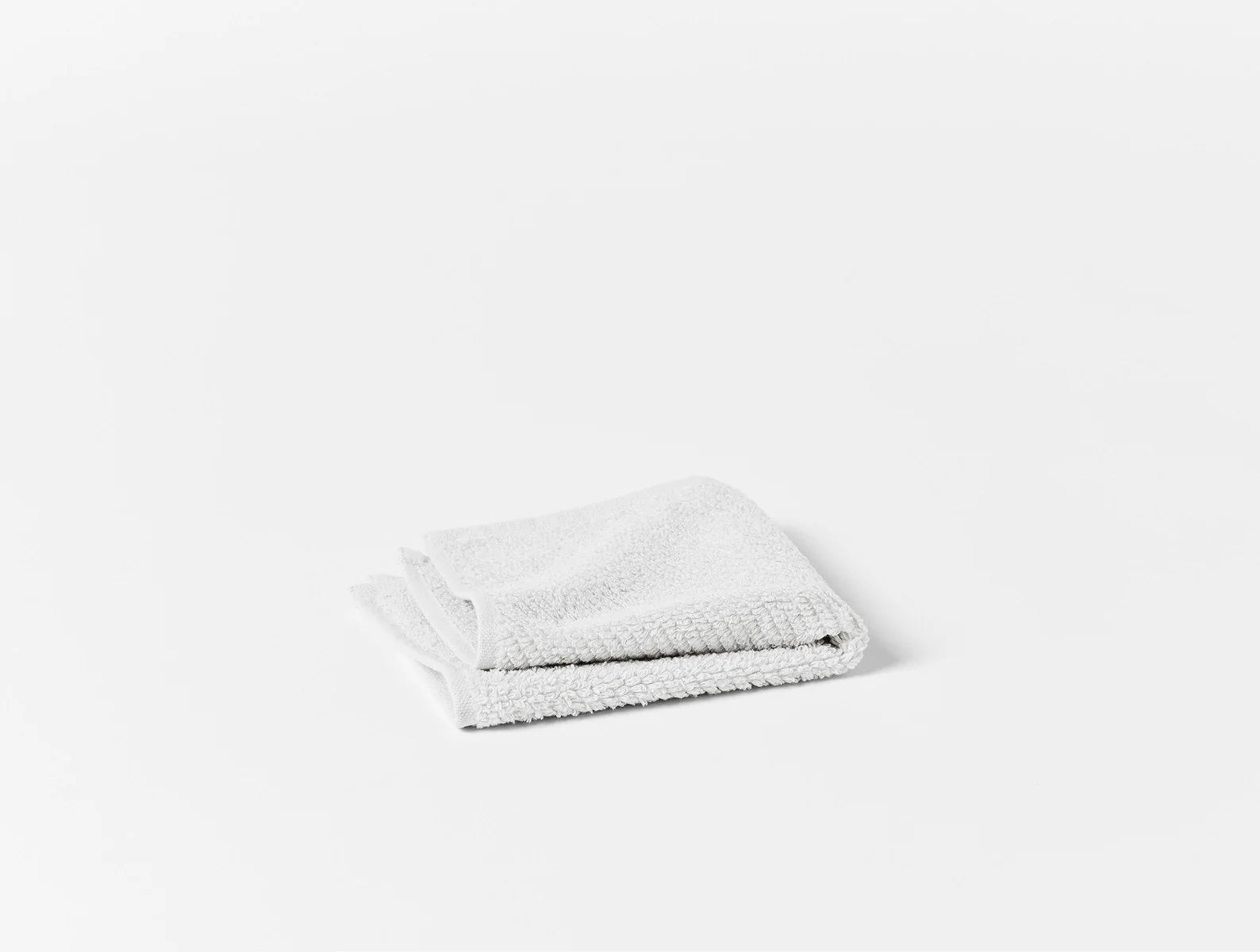 Coyuchi Wash Cloth Alpine White Air Weight Organic Towels & Bath Mats