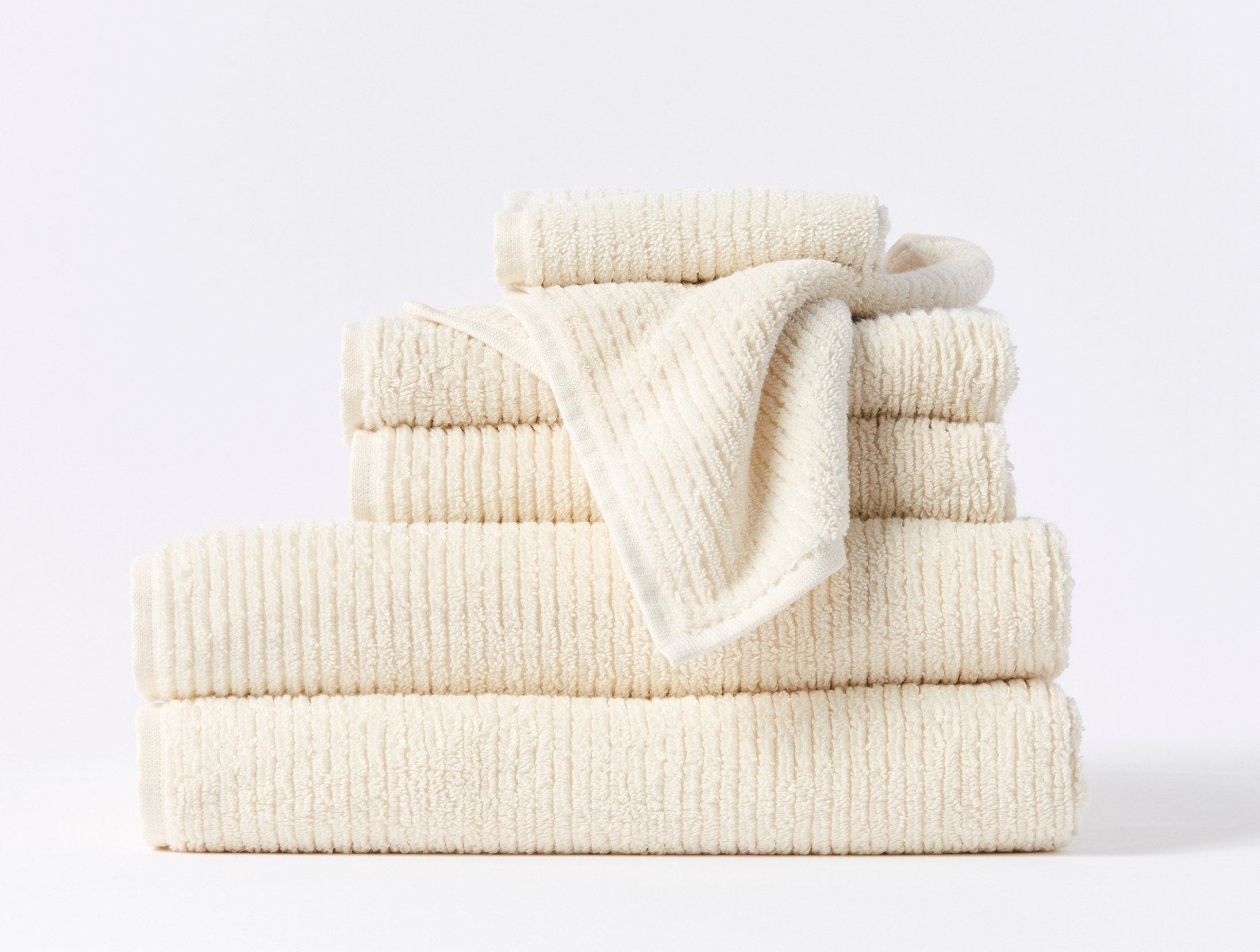 Coyuchi Alpine White Temescal Organic Towels & Bath Mat