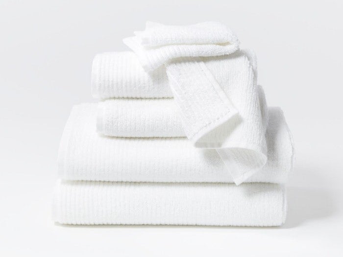 Coyuchi Alpine White Temescal Organic Towels & Bath Mat